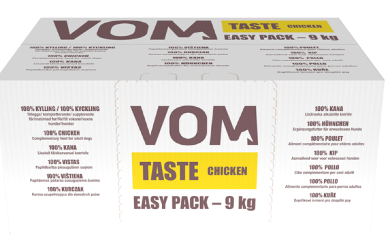 VOM TASTE Chicken Easy Pack med brun skrift og gult merke